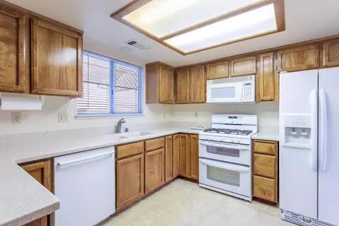 3085 Seminole Dr, Redding, CA 96001 photo 8