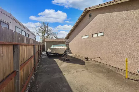 1127 Woodland Ter, Redding, CA 96002 photo 27