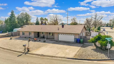 1127 Woodland Ter, Redding, CA 96002 photo 2
