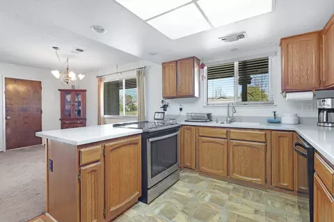 1127 Woodland Ter, Redding, CA 96002 photo 12