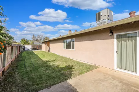 1127 Woodland Ter, Redding, CA 96002 photo 28