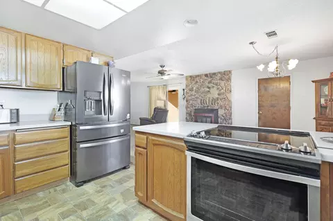 1127 Woodland Ter, Redding, CA 96002 photo 11