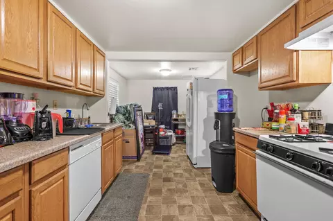 Kitchen - 2820 Alfreda Way, Redding, CA 96002 photo 1 of 4