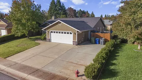1949 Catherine Way, Redding, CA 96002 photo 31