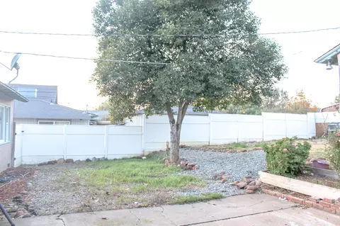 Exterior - 1710 Luning St, Red Bluff, CA 96080 photo 3 of 6