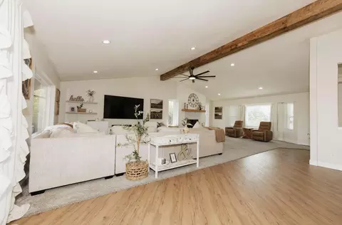 Living - 4204 Sudden Wind Ct, Redding, CA 96001 photo 8 of 9