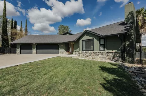 Exterior - 4204 Sudden Wind Ct, Redding, CA 96001 photo 1 of 11