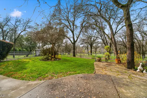 Exterior - 14535 Molluc Dr, Red Bluff, CA 96080 photo 8 of 21