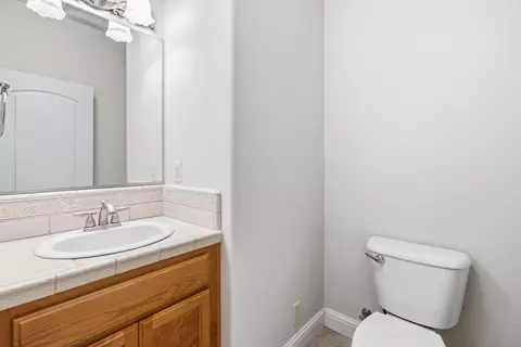 Bath - 14535 Molluc Dr, Red Bluff, CA 96080 photo 1 of 6