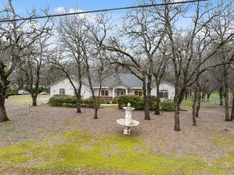 Exterior - 14535 Molluc Dr, Red Bluff, CA 96080 photo 12 of 21