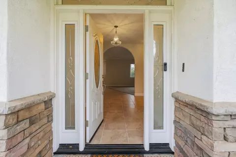 Entry Way - 14535 Molluc Dr, Red Bluff, CA 96080 photo 1 of 6