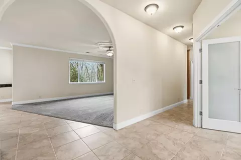 Entry Way - 14535 Molluc Dr, Red Bluff, CA 96080 photo 4 of 6