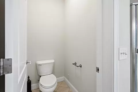 Bath - 14535 Molluc Dr, Red Bluff, CA 96080 photo 3 of 6