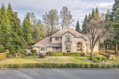13335 Tierra Heights Rd, Redding, CA 96003