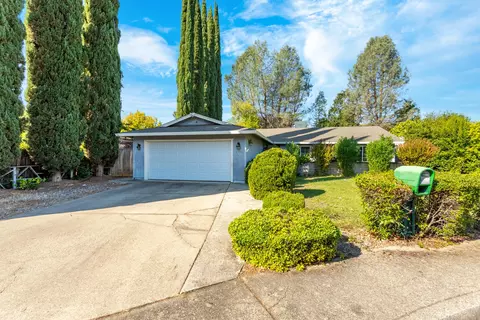 Exterior - 2350 Amethyst Way, Redding, CA 96003 photo 9 of 9