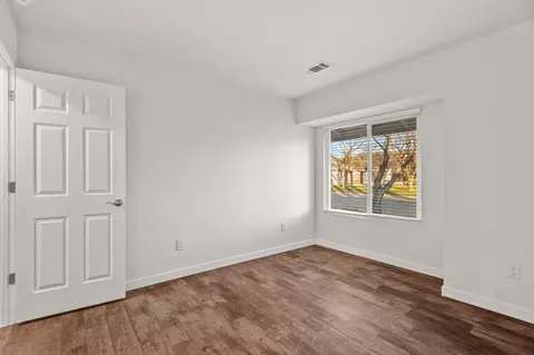 Bedroom - 2574 Yana Ave, Redding, CA 96002 photo 1 of 3