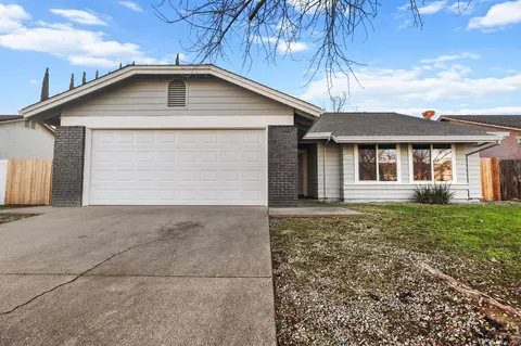 2574 Yana Ave, Redding, CA 96002