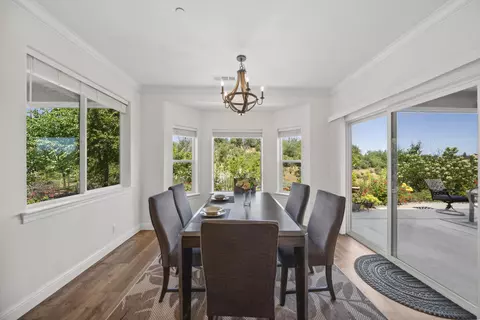 Dining - 4648 Kilkee Dr, Redding, CA 96001 photo 1 of 1