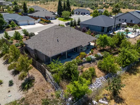 View/Area - 4648 Kilkee Dr, Redding, CA 96001 photo 3 of 8