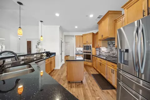 Kitchen - 4648 Kilkee Dr, Redding, CA 96001 photo 2 of 2