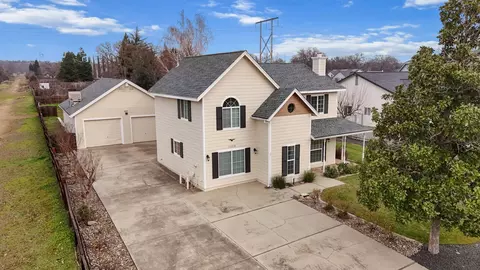 20528 Robinson Glen Dr, Cottonwood, CA 96022