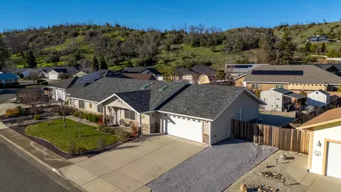 View/Area - 3110 Bedrock Ln, Redding, CA 96003 photo 5 of 7