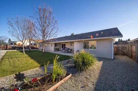 Exterior - 3110 Bedrock Ln, Redding, CA 96003 photo 8 of 13