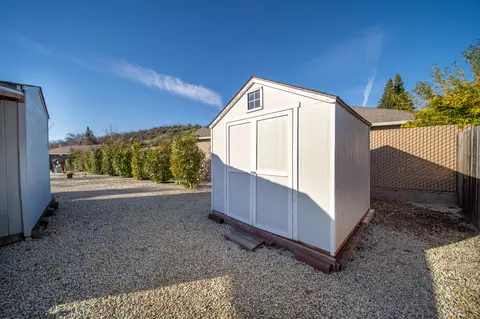 Exterior - 3110 Bedrock Ln, Redding, CA 96003 photo 12 of 13