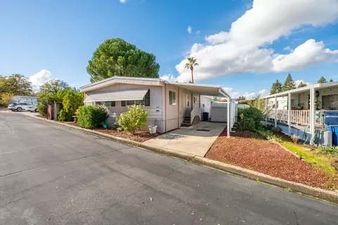 362 Lemon Dr, Redding, CA 96003