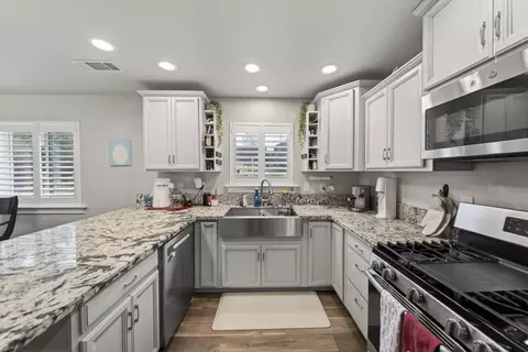 11365 Puffin Way, Redding, CA 96003 photo 4