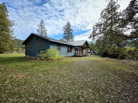 230 Corral Bottom Rd, Hyampom, CA 96046