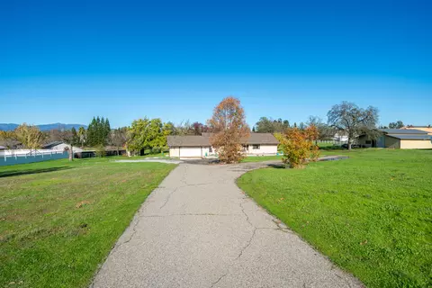 Exterior - 19424 Posey Ln, Redding, CA 96003 photo 2 of 14