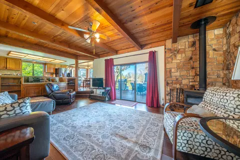 Living - 19424 Posey Ln, Redding, CA 96003 photo 3 of 3