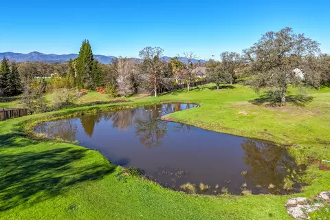 View/Area - 19424 Posey Ln, Redding, CA 96003 photo 9 of 10