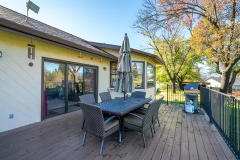 Exterior - 19424 Posey Ln, Redding, CA 96003 photo 6 of 14