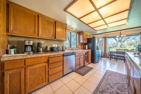 Kitchen - 19424 Posey Ln, Redding, CA 96003 photo 1 of 2