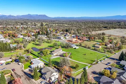 View/Area - 19424 Posey Ln, Redding, CA 96003 photo 3 of 10