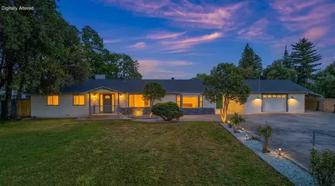 19370 Lassen Dr, Cottonwood, CA 96022