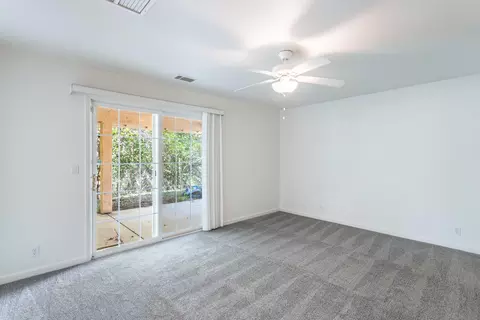 Living - 14978 Oak Knoll Dr, Red Bluff, CA 96080 photo 5 of 5