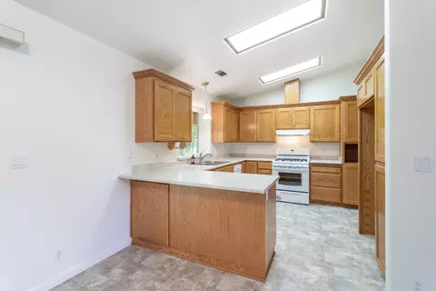 Kitchen - 14978 Oak Knoll Dr, Red Bluff, CA 96080 photo 1 of 3