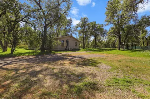 Exterior - 18439 Old Oasis Rd, Redding, CA 96003 photo 5 of 11