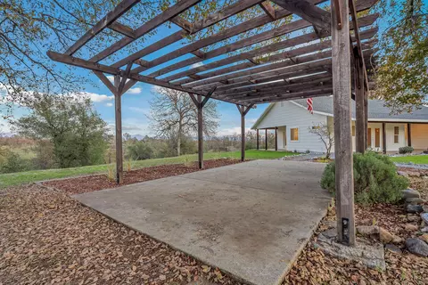 Exterior - 13303 Intermountain Rd, Redding, CA 96003 photo 16 of 19
