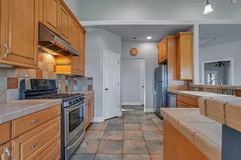 Kitchen - 13303 Intermountain Rd, Redding, CA 96003 photo 1 of 4