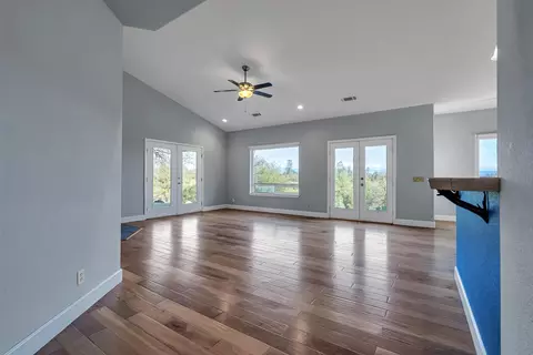 Living - 13303 Intermountain Rd, Redding, CA 96003 photo 1 of 6