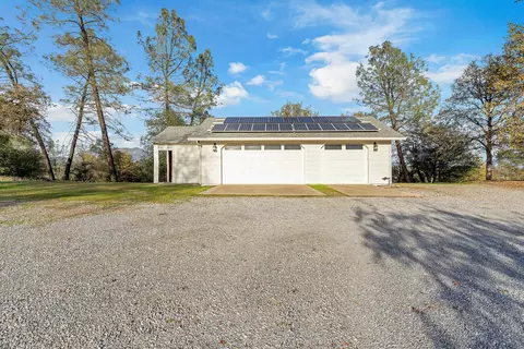 Exterior - 13303 Intermountain Rd, Redding, CA 96003 photo 6 of 19