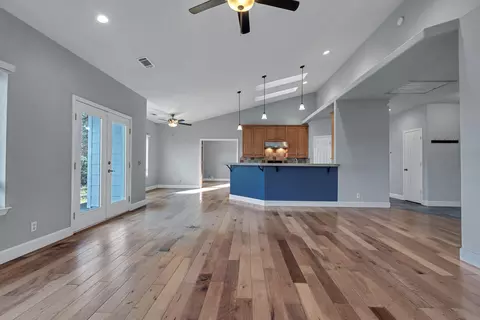 Living - 13303 Intermountain Rd, Redding, CA 96003 photo 3 of 6