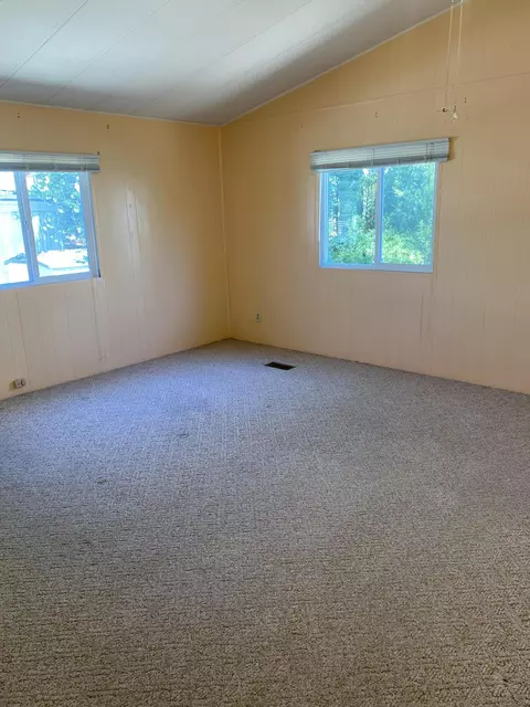 827 Shawnee Trl, Redding, CA 96003 photo 10
