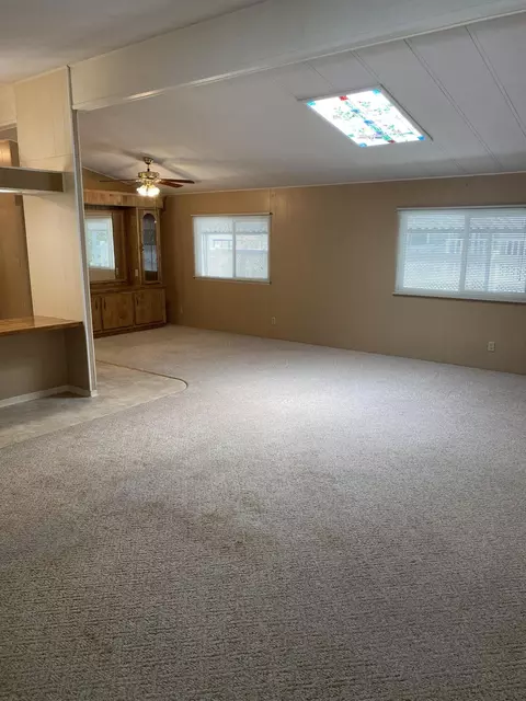 827 Shawnee Trl, Redding, CA 96003 photo 5
