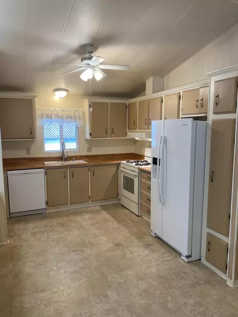 827 Shawnee Trl, Redding, CA 96003 photo 7