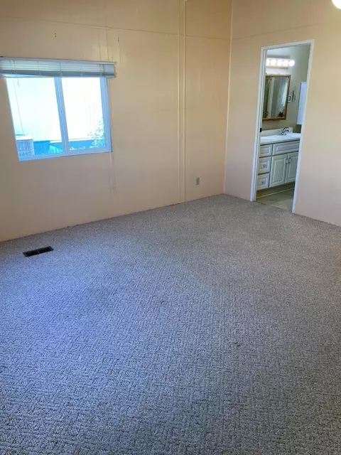 827 Shawnee Trl, Redding, CA 96003 photo 11